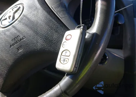 2008 Toyota Camry Hybrid z USA, uszkodzony, nr VIN 4T1BB46K48U050225